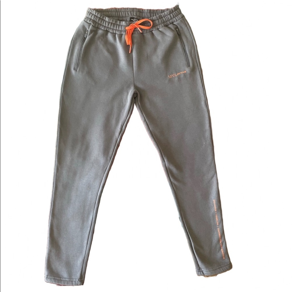 OFFICIAL MAN ACTIVE PERFORMANCE SWEATS